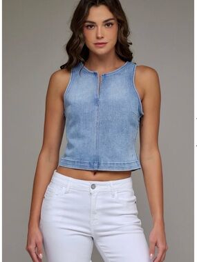 [REBEL] LIGHT WASH BODYCON CREW NECK- DENIM STRETCH TANK TOP